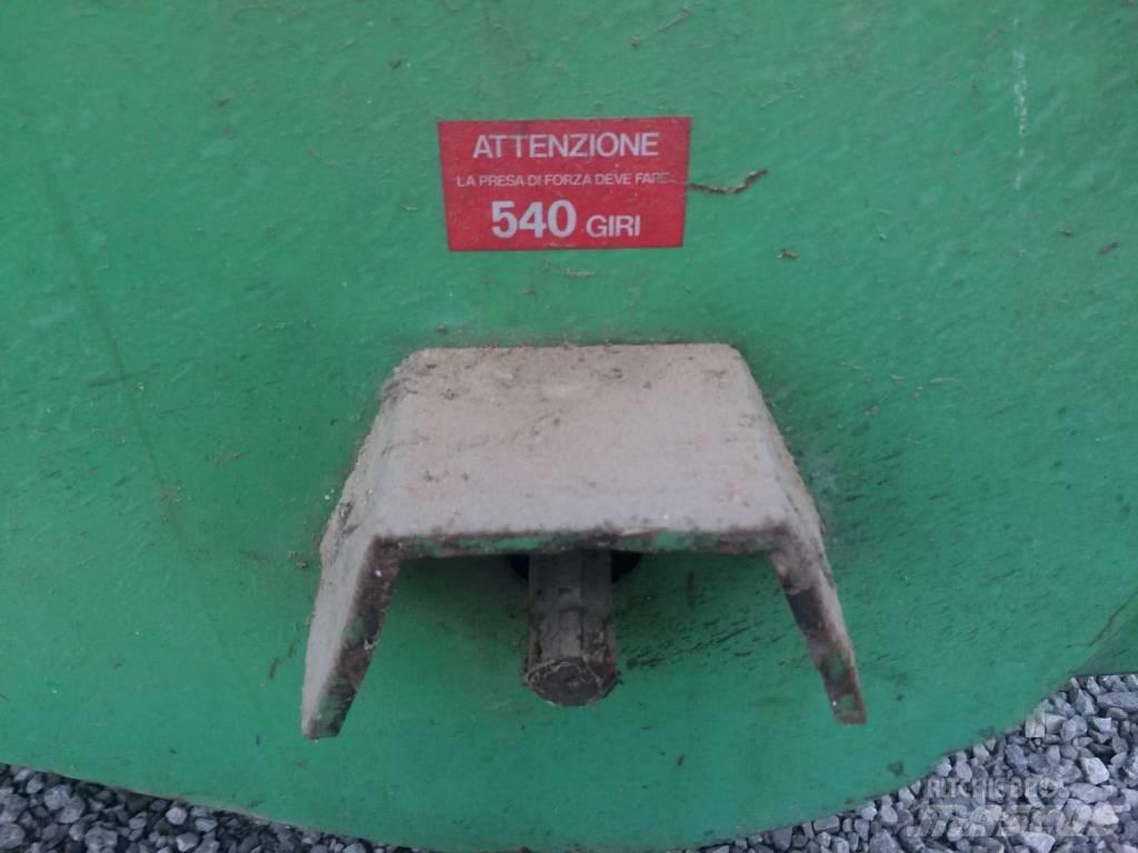  Strahl  700 Muut maatalouskoneet