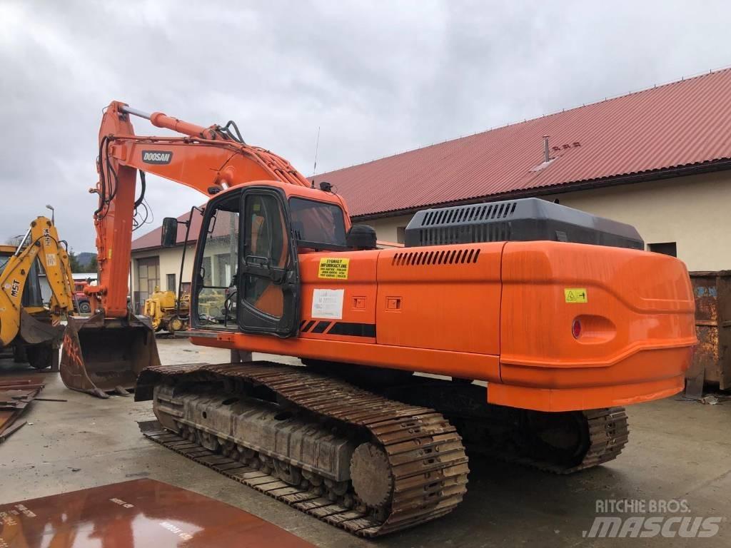 Doosan DX 340 LC Telakaivukoneet