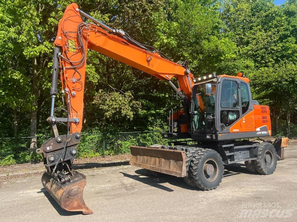 Doosan DX 165 W-5 Pyöräkaivukoneet