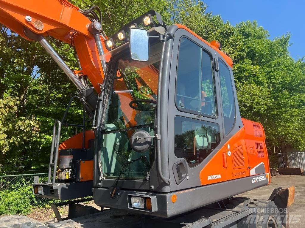Doosan DX 165 W-5 Pyöräkaivukoneet