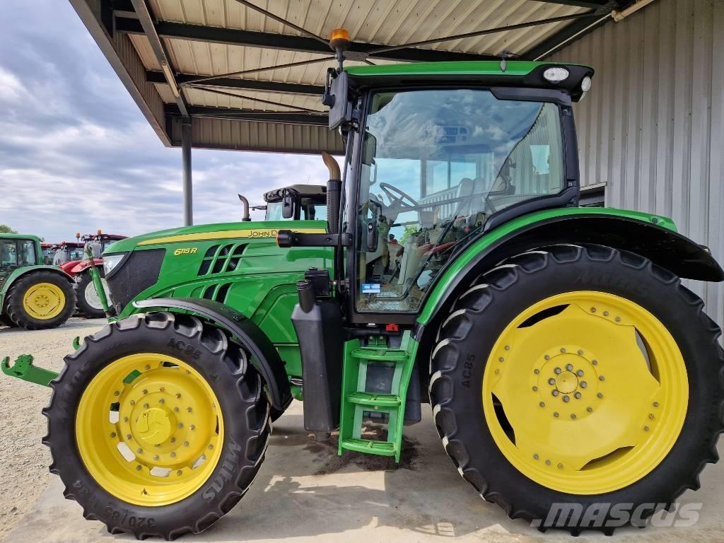 John Deere 6115 R Traktorit