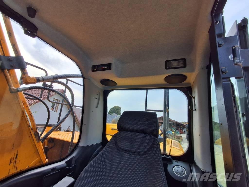 JCB JS210LC T4F Telakaivukoneet