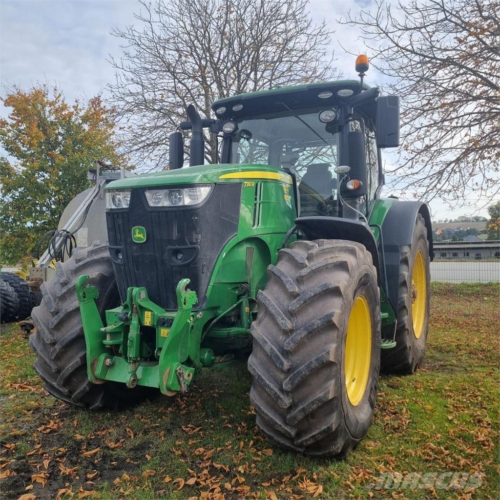 John Deere 7310 R Traktorit