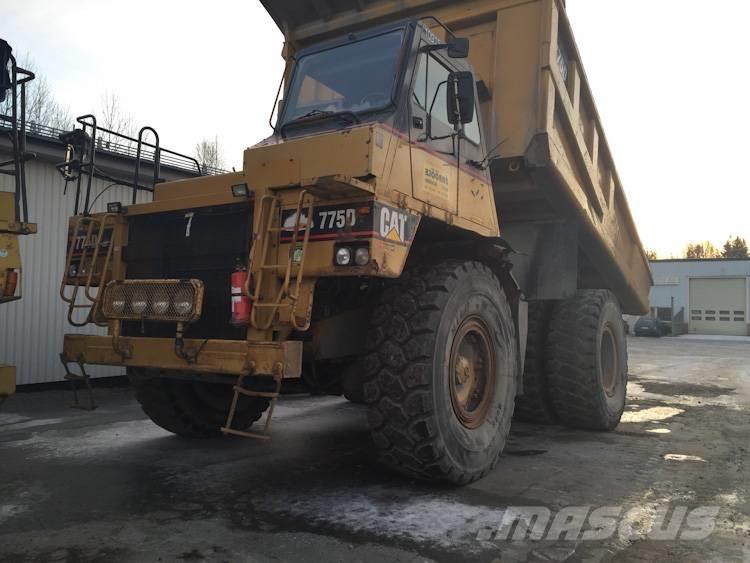 CAT 775 D Maansiirtoautot