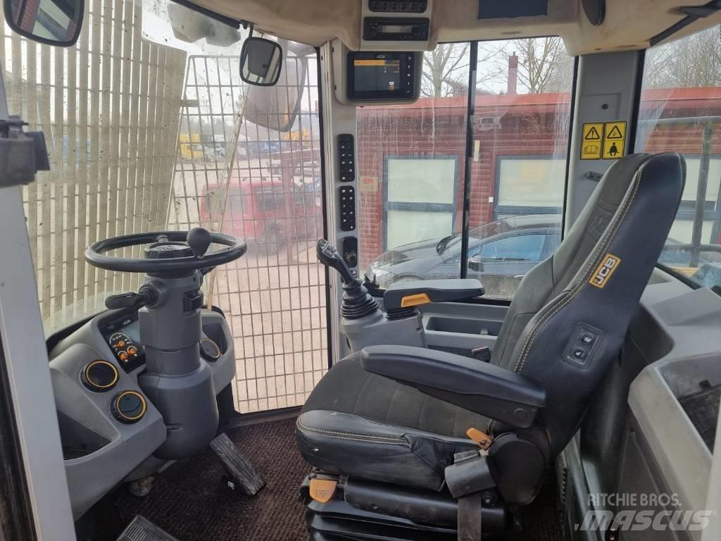 JCB 427 Pyöräkuormaajat