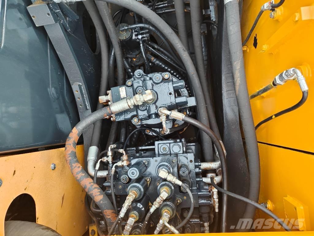 Hyundai R210W-9 Pyöräkaivukoneet