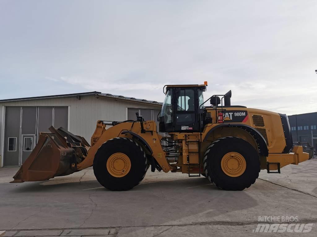CAT 980M Pyöräkuormaajat