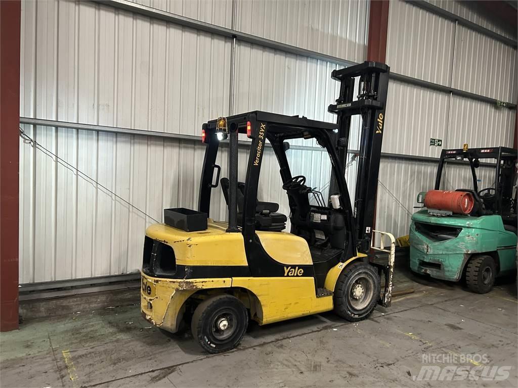 Yale GDP35VX Dieseltrukit