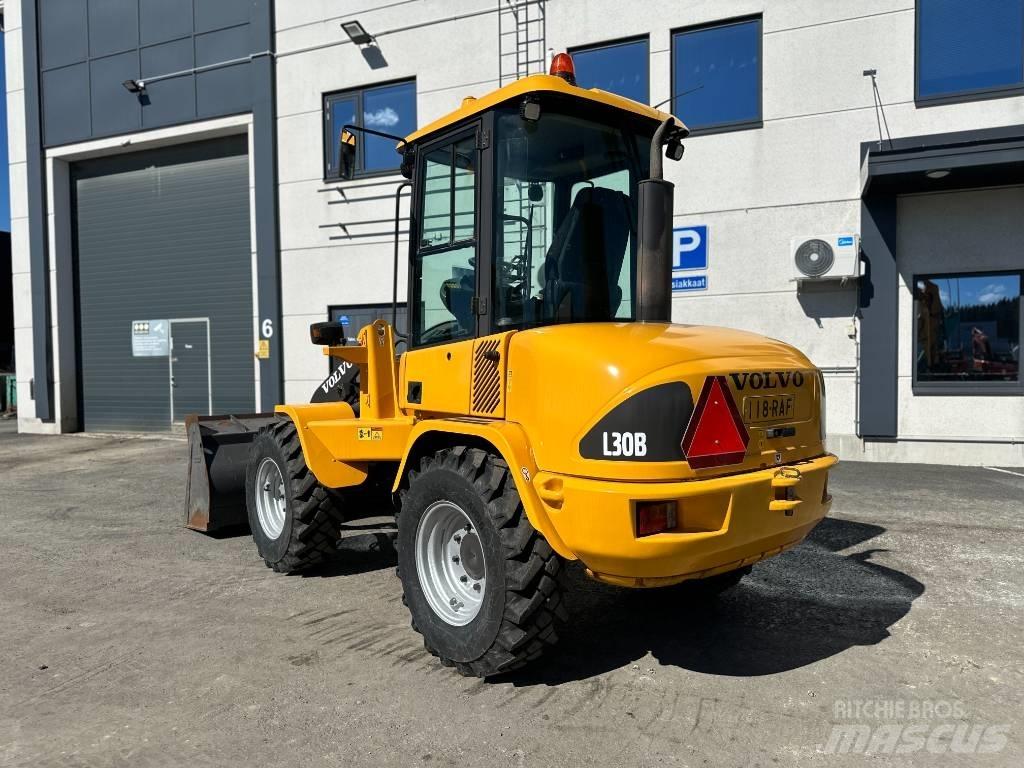 Volvo L 30 B Pyöräkuormaajat