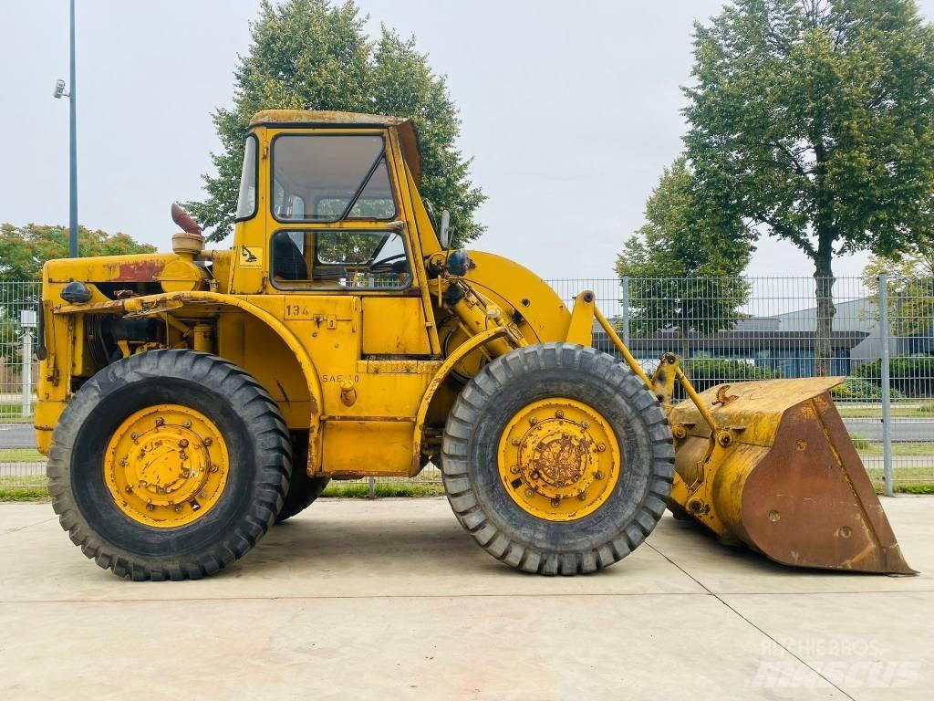 CAT 922 B Pyöräkuormaajat
