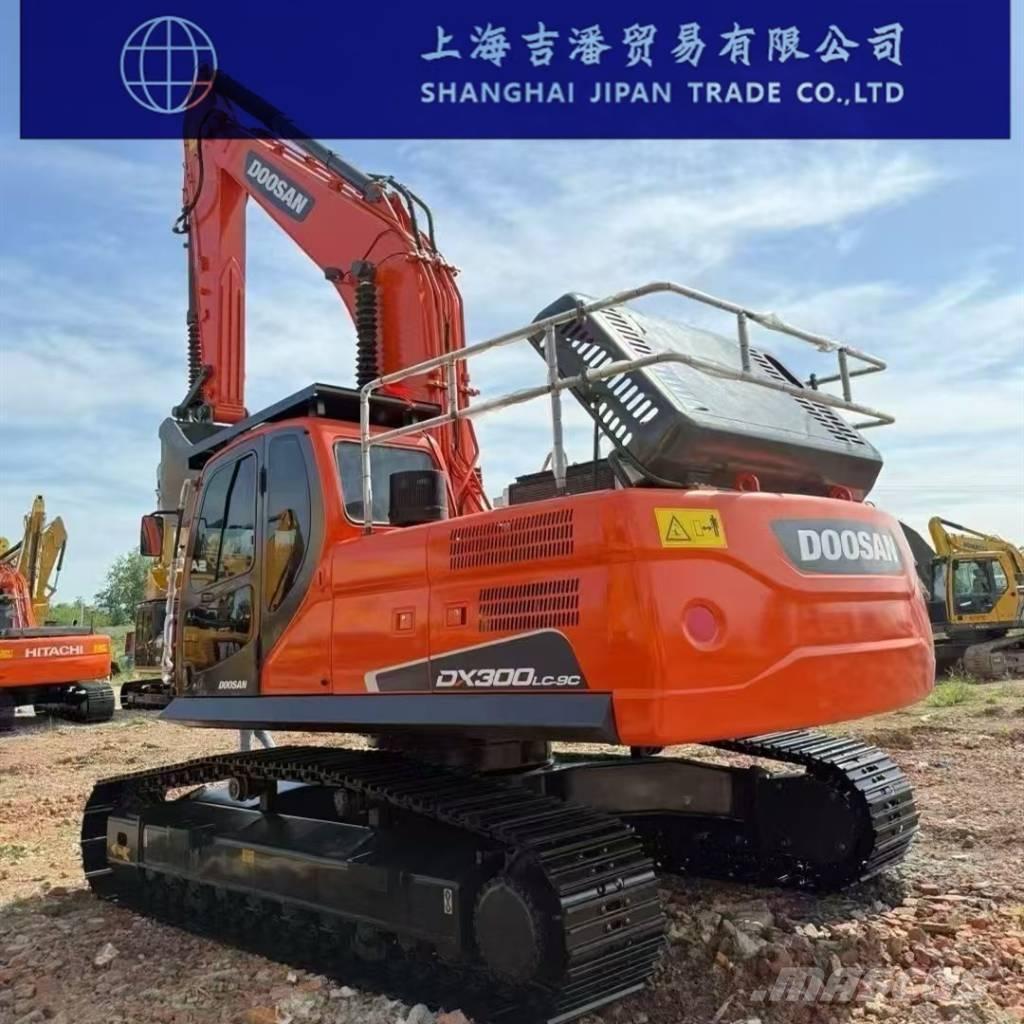 Doosan DX 300 Telakaivukoneet