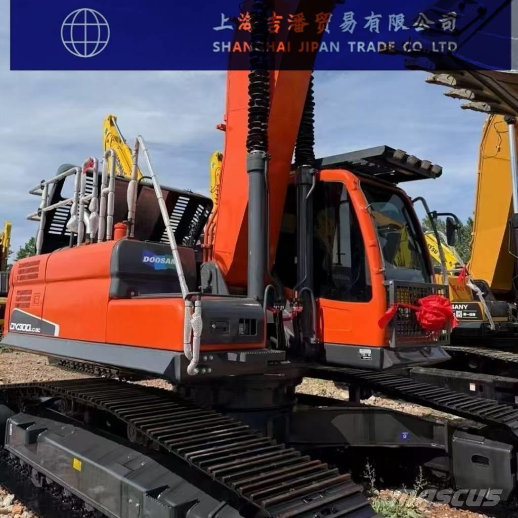 Doosan DX 300 Telakaivukoneet