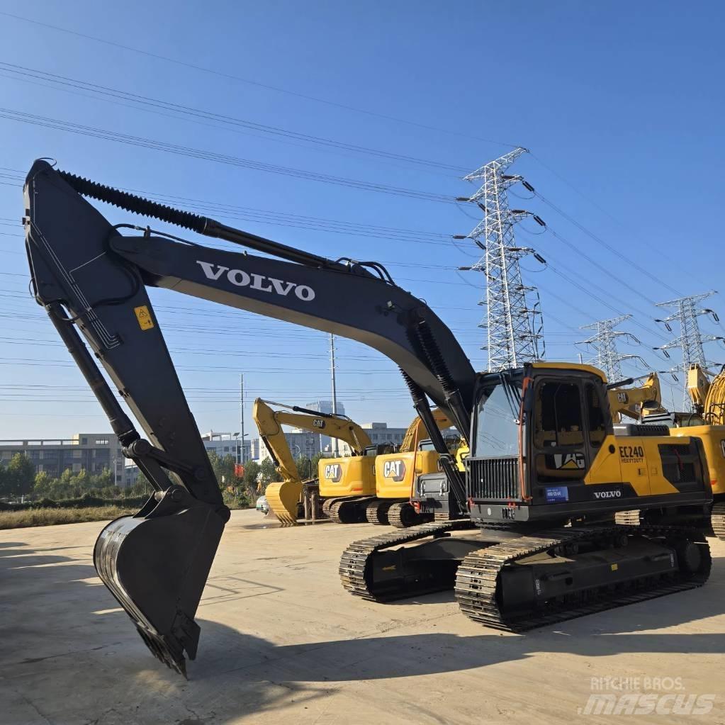 Volvo EC 240 Telakaivukoneet
