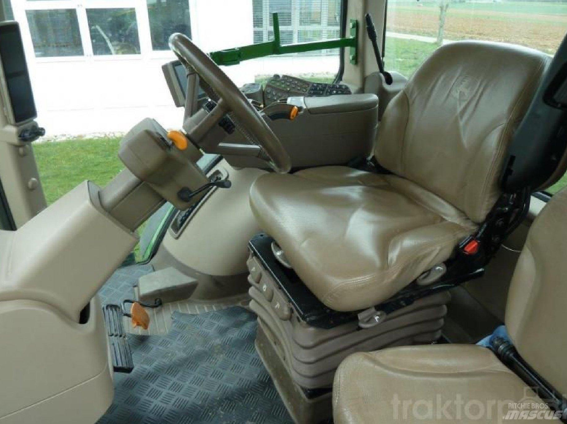 John Deere 7230R Traktorit