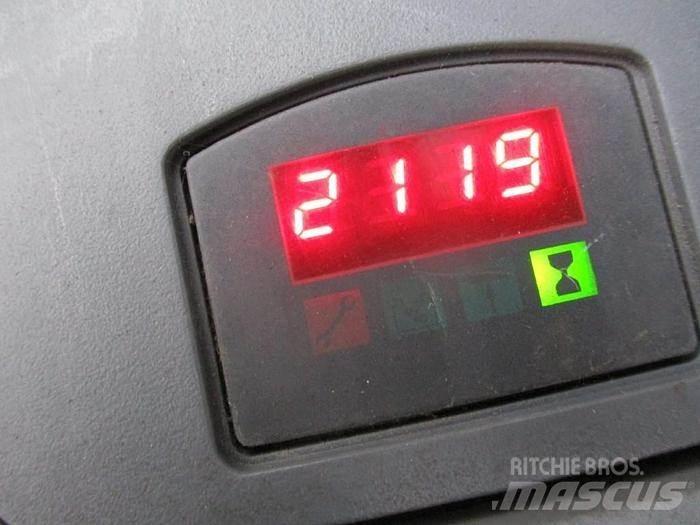 BT LPE 200-6 Lavansiirtotrukit ajotasolla