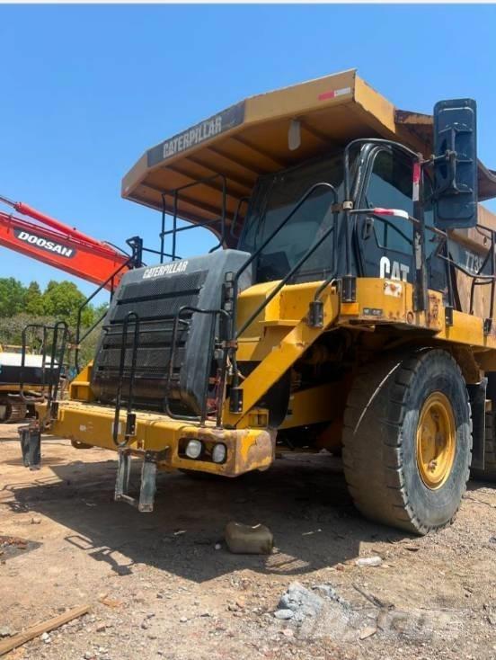 CAT 773 F Maansiirtoautot