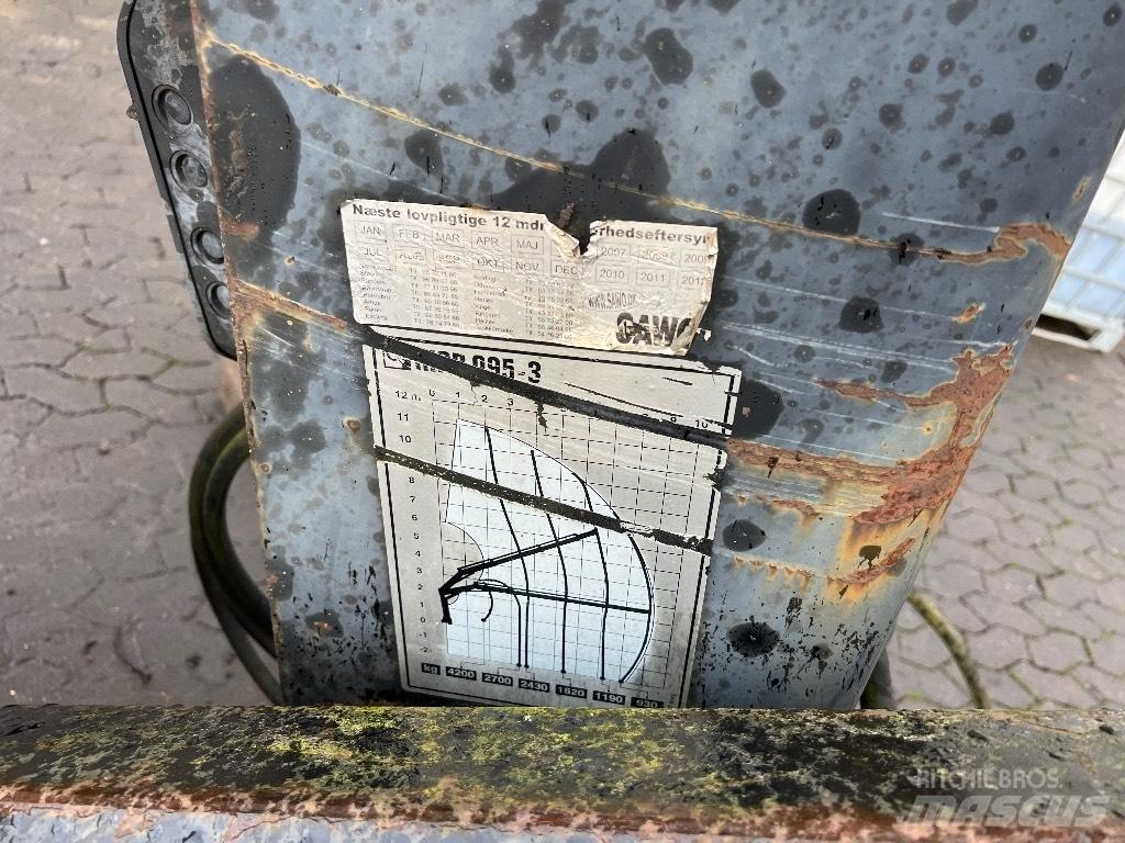 Hiab 095-3 Kappaletavaranosturit