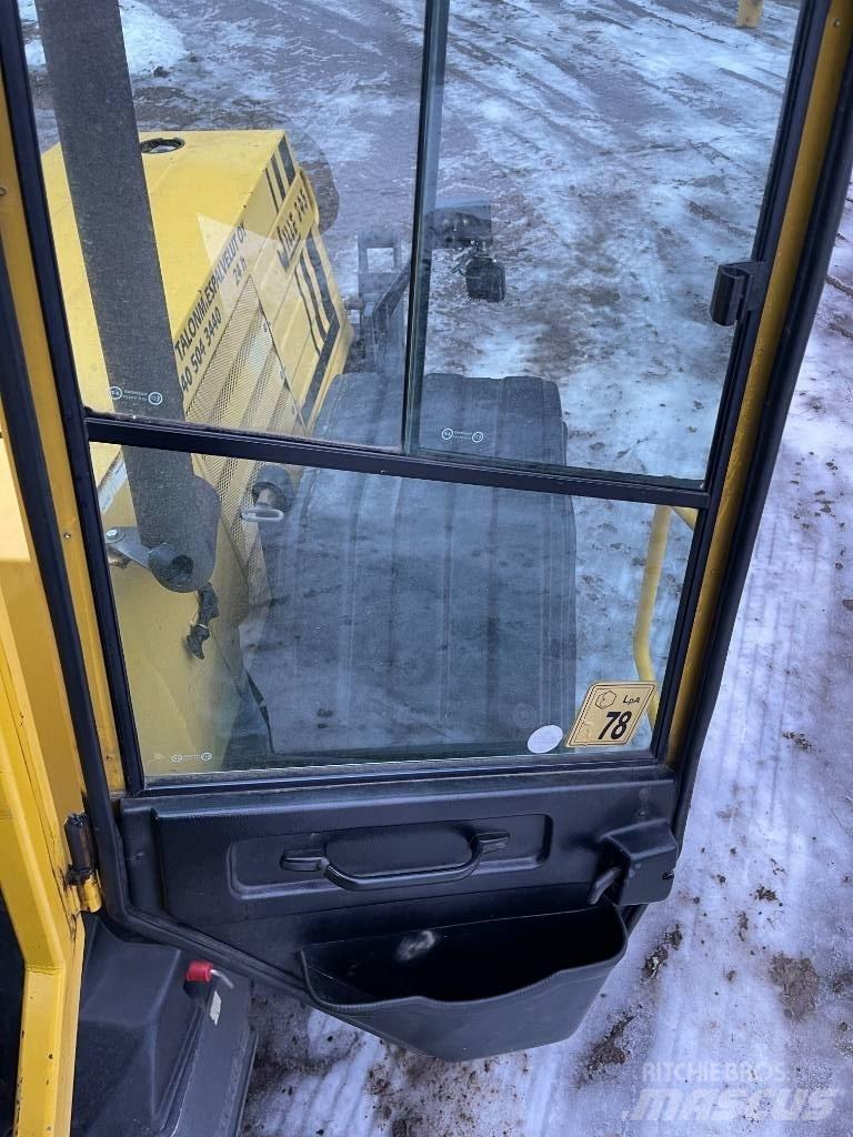 Wille 845 Taajamatraktorit