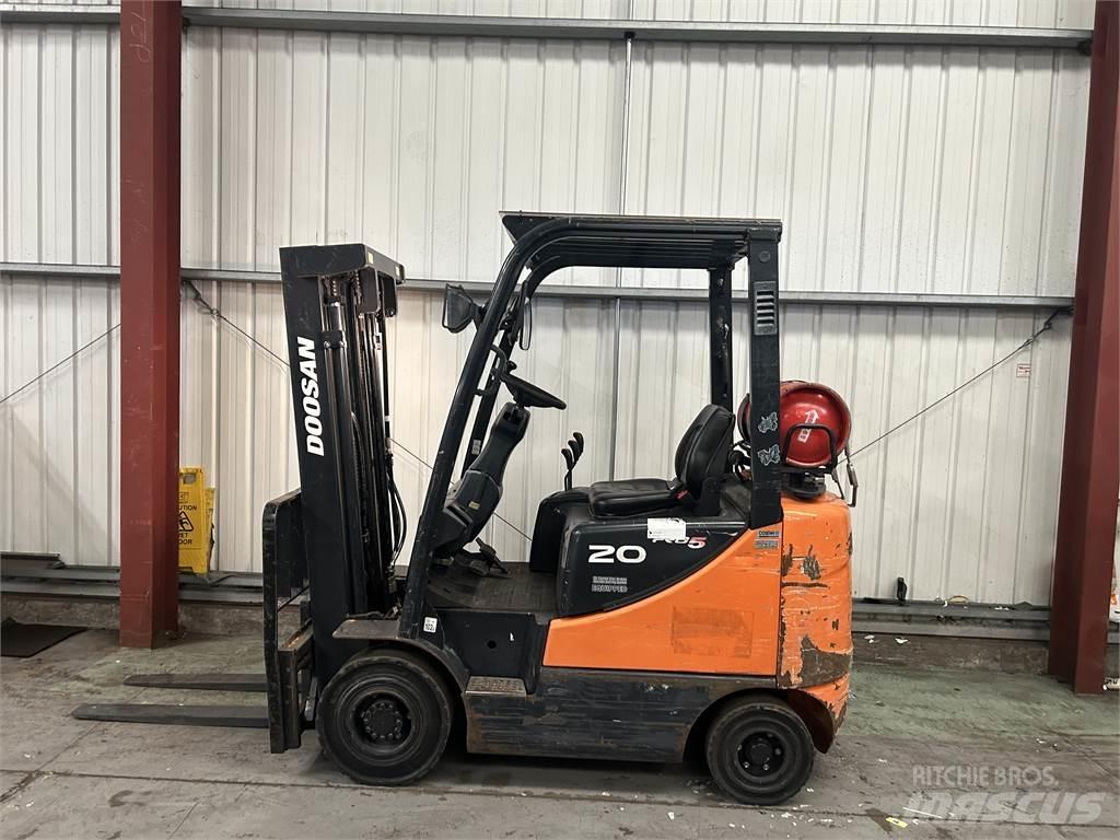 Doosan G20SC-5 Nestekaasutrukit