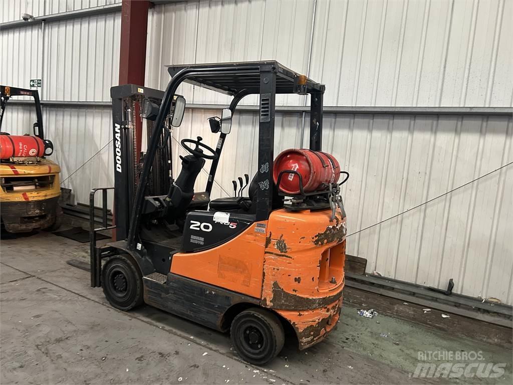 Doosan G20SC-5 Nestekaasutrukit