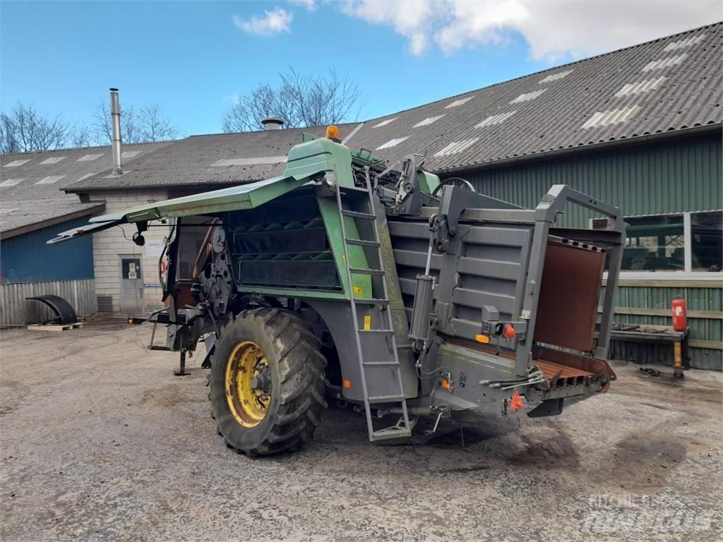 Fendt 12130N Traktorit