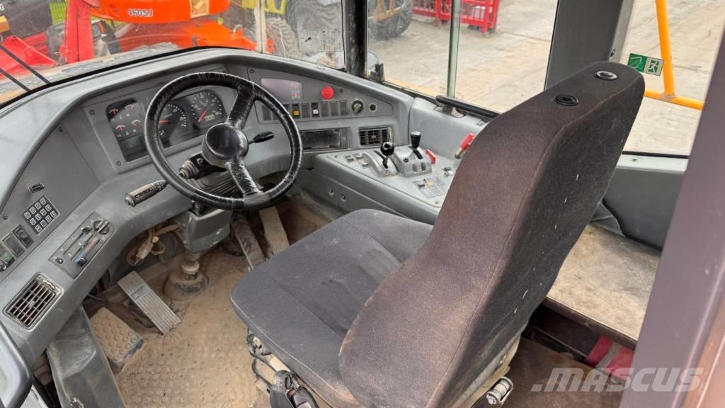 Volvo A 25 D Dumpperit