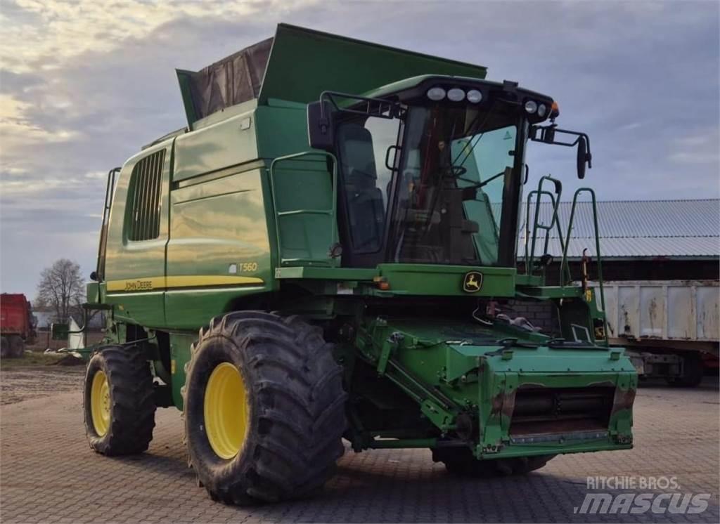 John Deere T560 Leikkuupuimurit