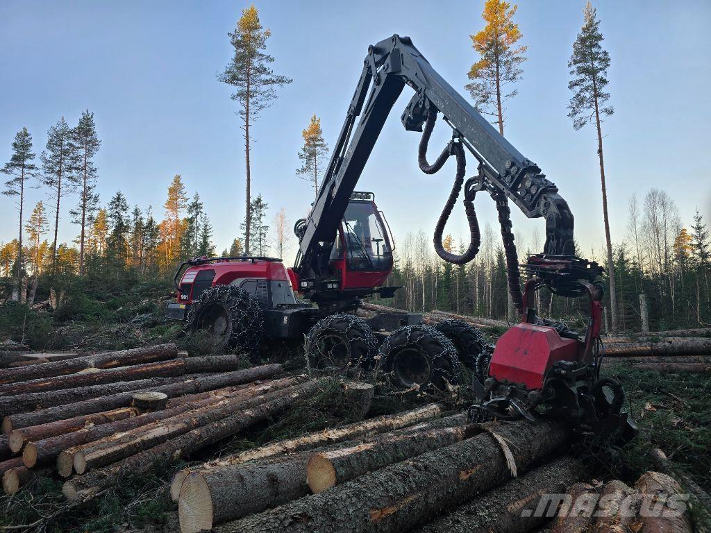 Komatsu 901 Harvesterit