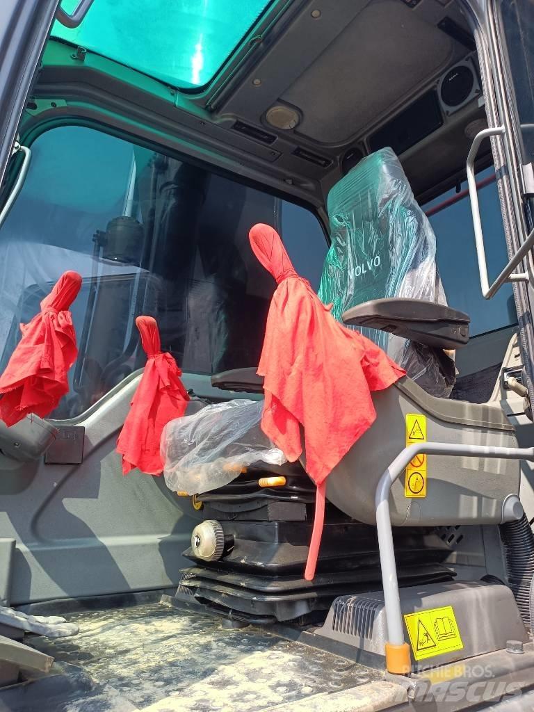 Volvo EC 240 Telakaivukoneet