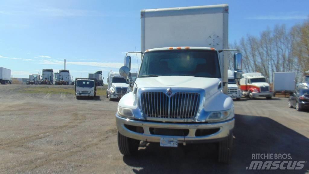 International 4400 Umpikorikuorma-autot