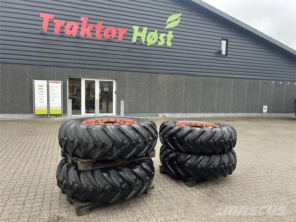 Goodyear 16,9-30 Renkaat ja vanteet
