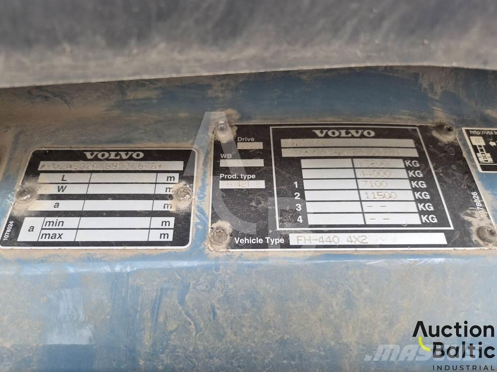 Volvo FH440 Vetopöytäautot