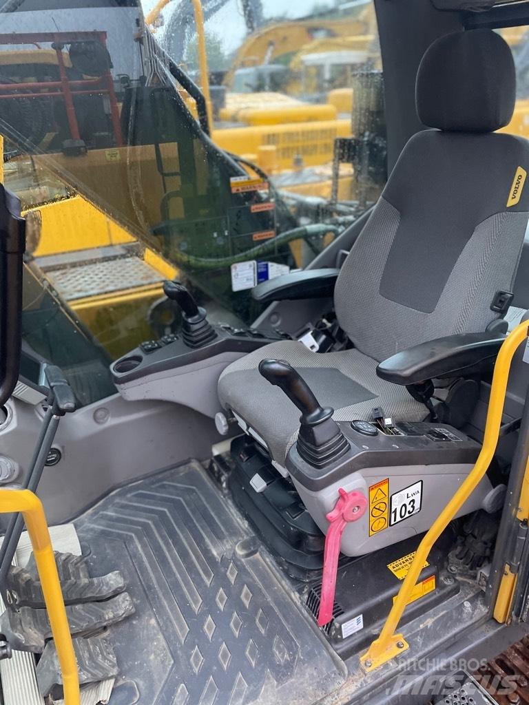 Volvo EC210C Telakaivukoneet