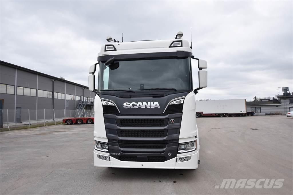 Scania R590 8X4 Koukkulava kuorma-autot