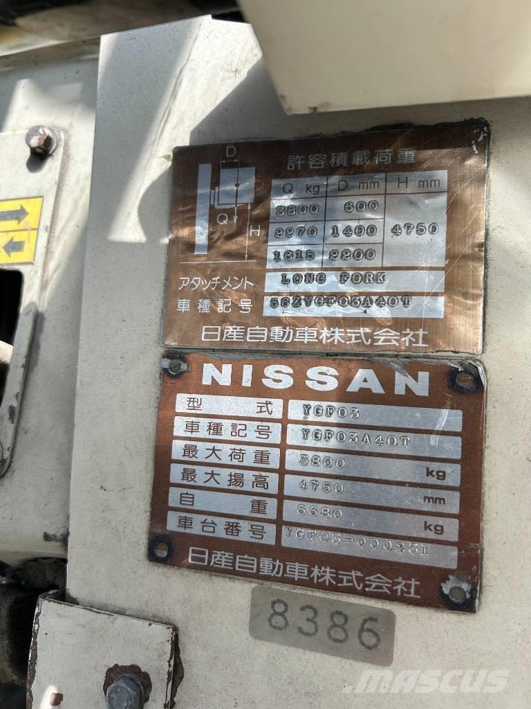 Nissan YGF03 Dieseltrukit