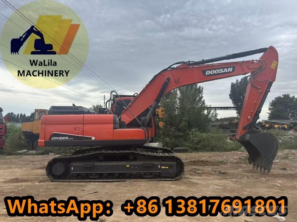 Doosan DX 225 LCA Telakaivukoneet
