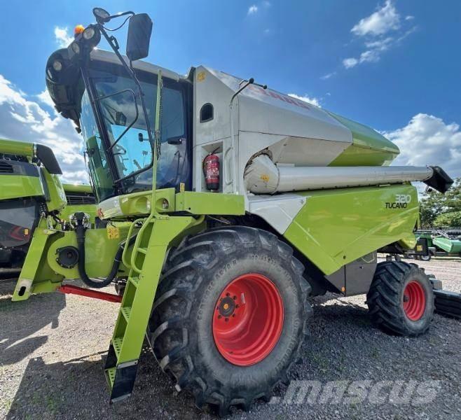 CLAAS TUCANO 320 Leikkuupuimurit