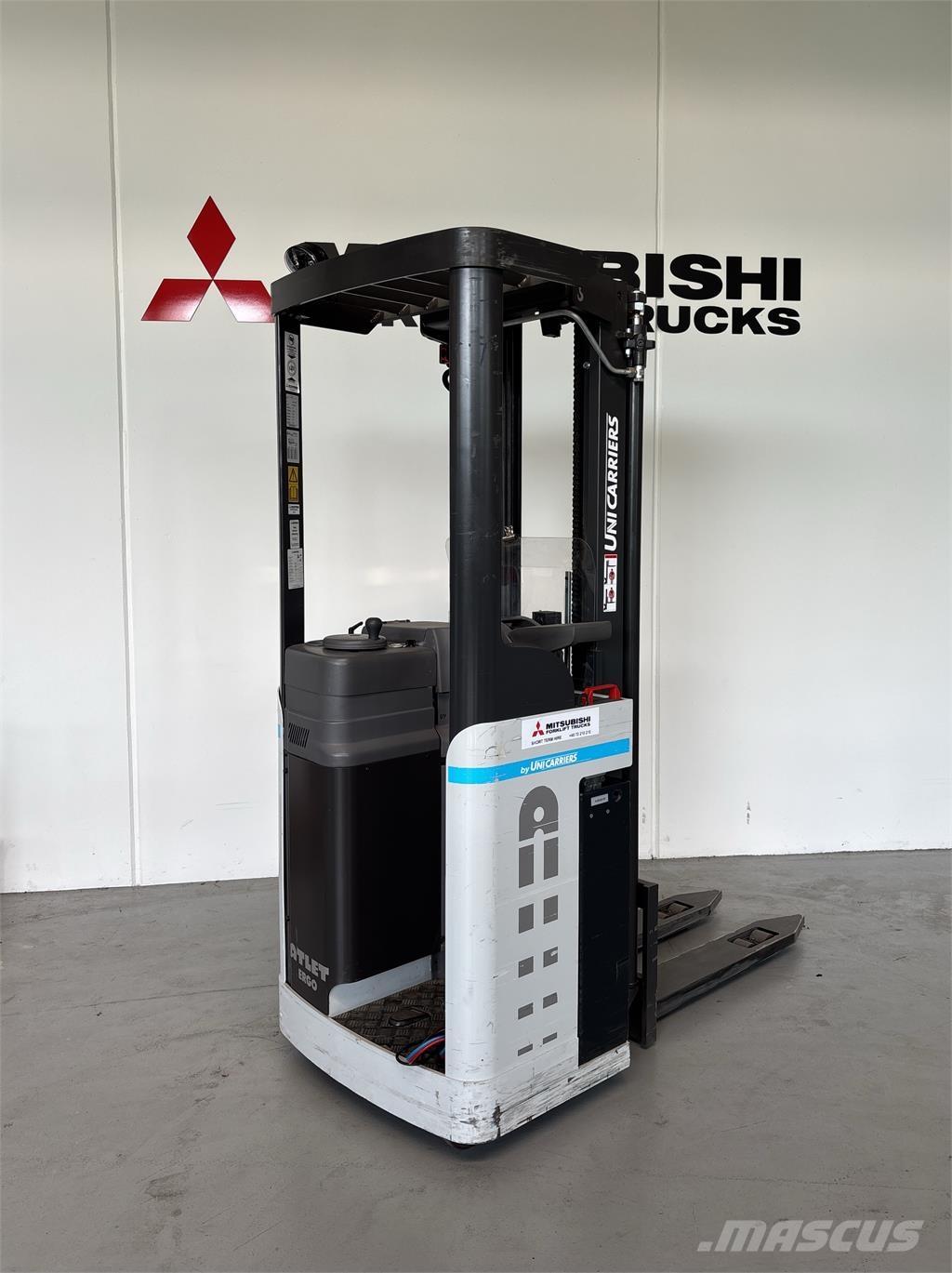 Atlet AJN160 Ajettavat pinoamisvaunut