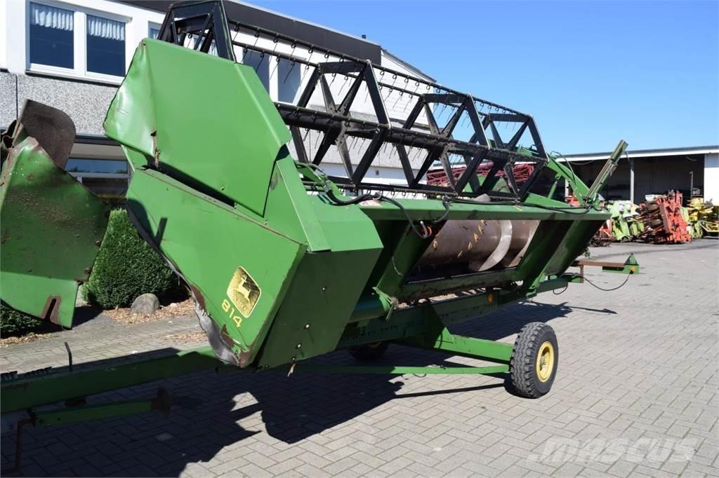 John Deere 1177 Leikkuupuimurit