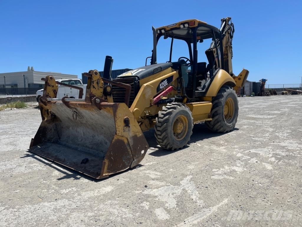 CAT 420E Kaivurikuormaajat