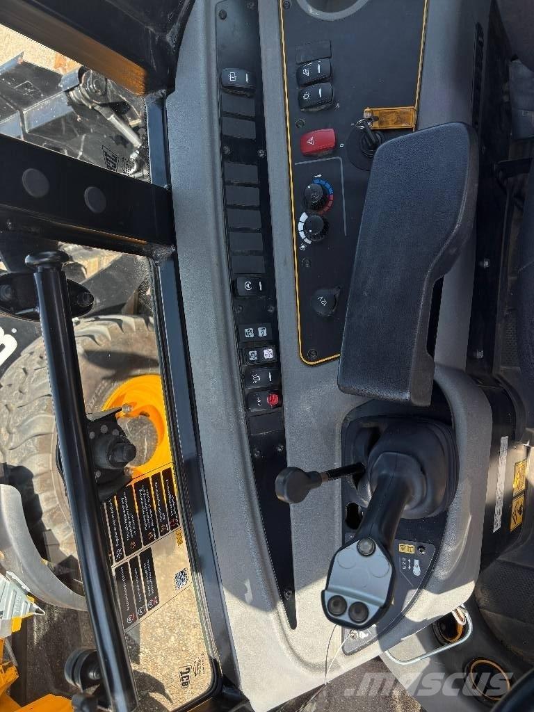 JCB 407 Pyöräkuormaajat