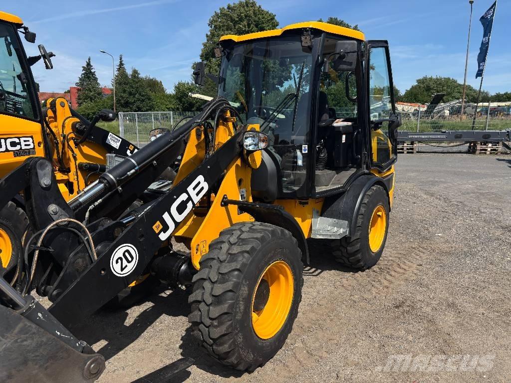 JCB 407 Pyöräkuormaajat