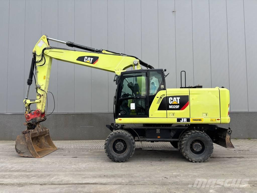 CAT M 320 F Pyöräkaivukoneet
