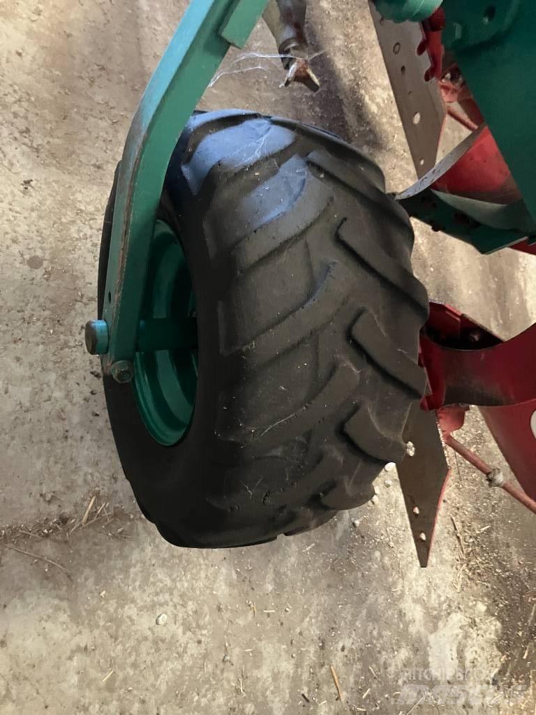 Kverneland PW100 Paluuaurat