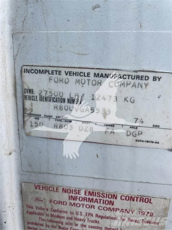 Ford 8000 Vesisäiliöautot