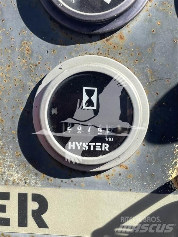 Hyster C530A Kumipyöräjyrät