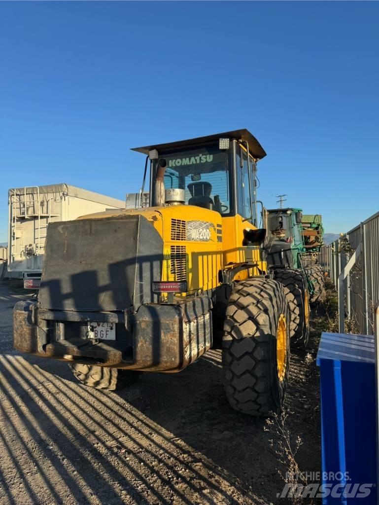 Komatsu WA 200 PZ-6 Pyöräkuormaajat