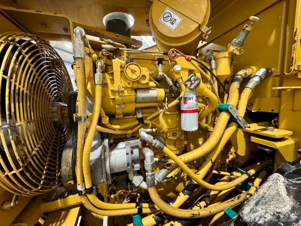 CAT CS 563 C Yksivalssijyrät