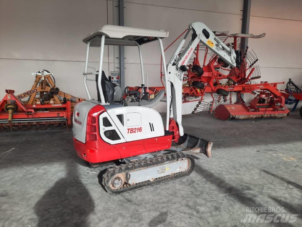 Takeuchi TB216 Minikaivukoneet < 7t