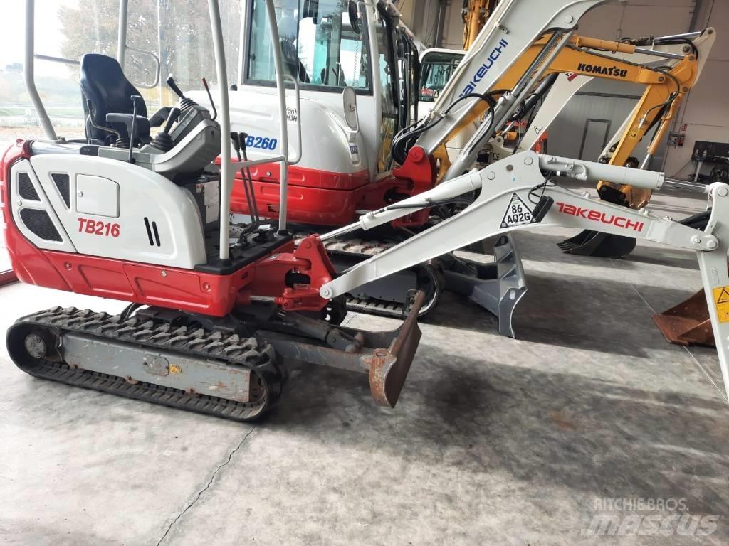 Takeuchi TB216 Minikaivukoneet < 7t